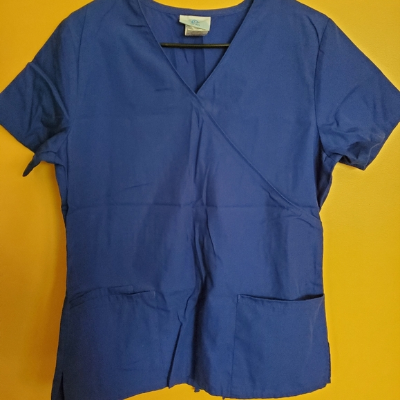 Scrub top - Picture 1 of 4